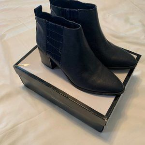 Nine West Navy Bootie